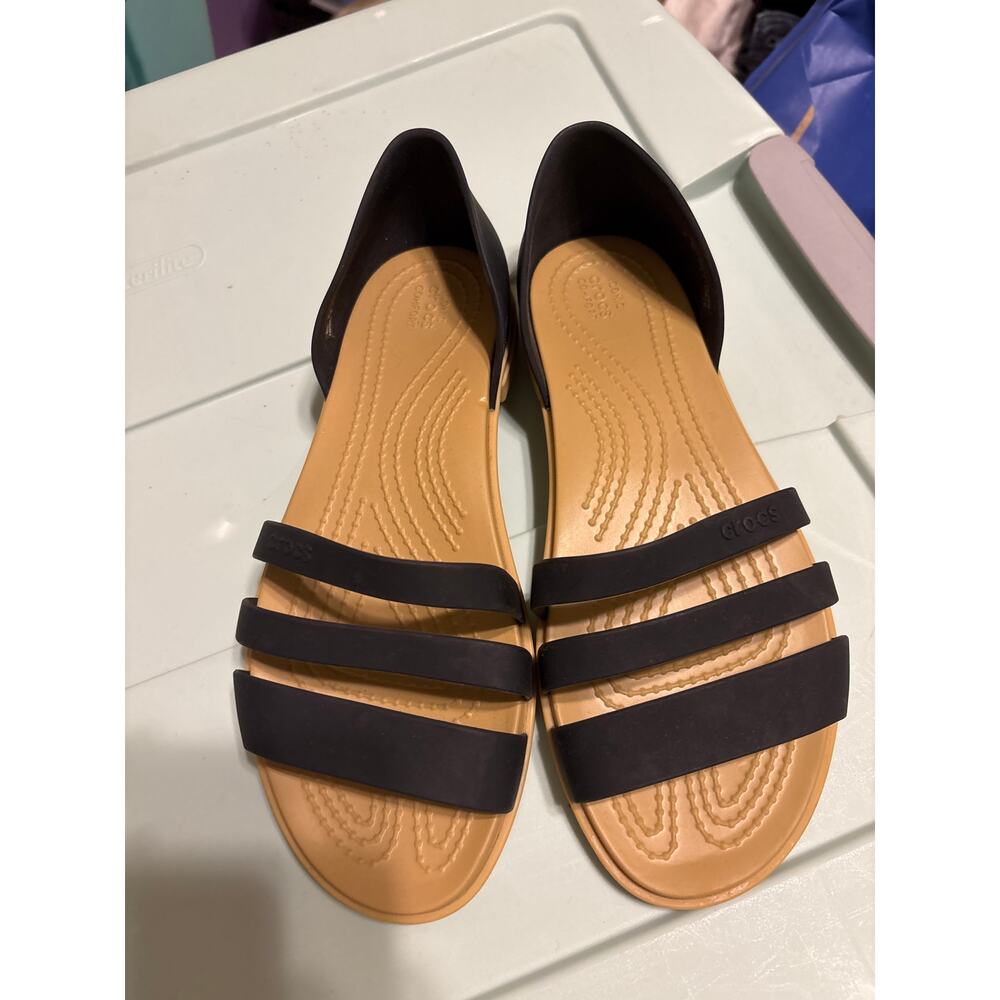 Crocs Tulum sandals sz 6 guc black and tan strappy comfort